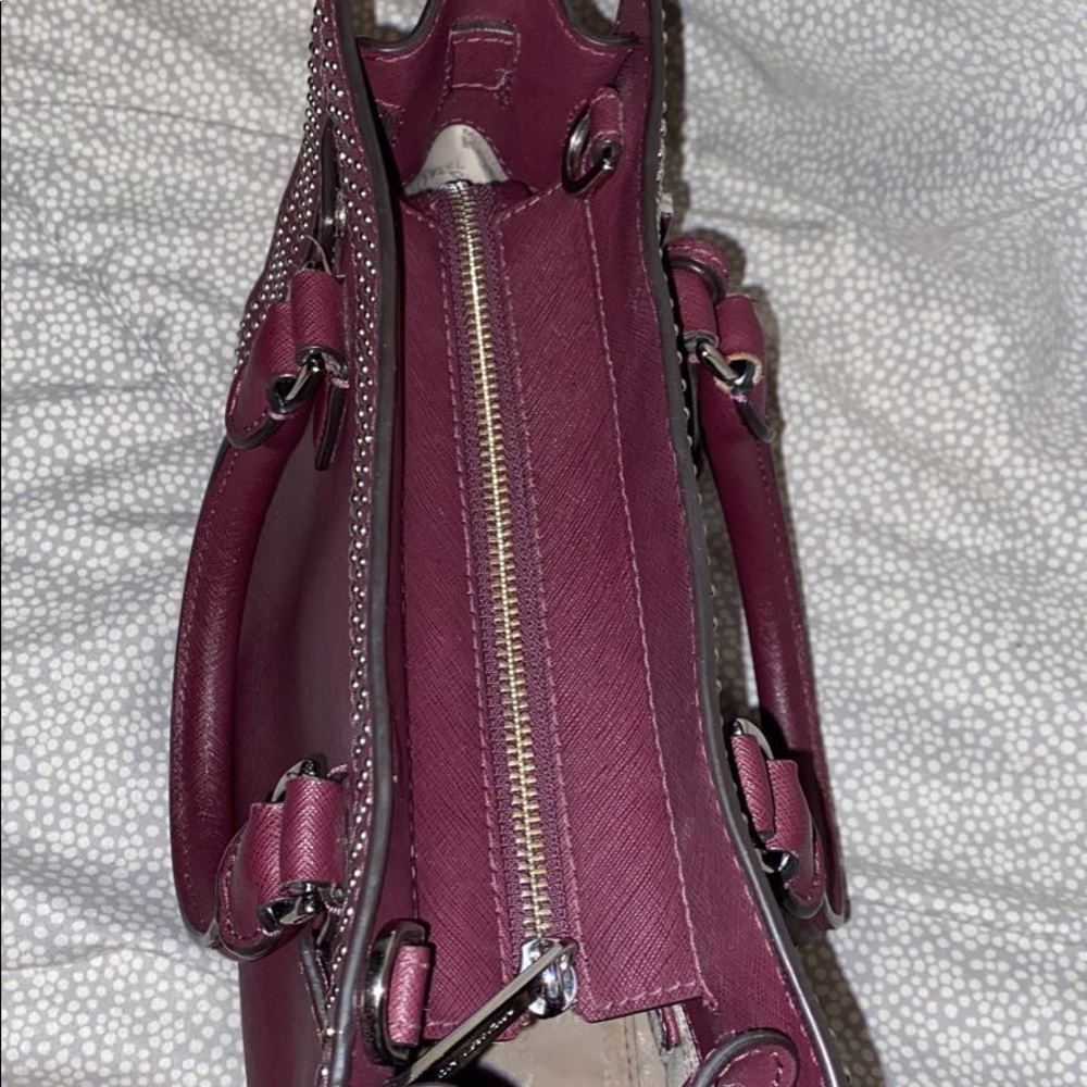 Micheal Kors Handbag ! - Picture 5 of 10